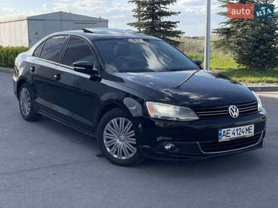 Volkswagen Jetta                           2013г. в рассрочку