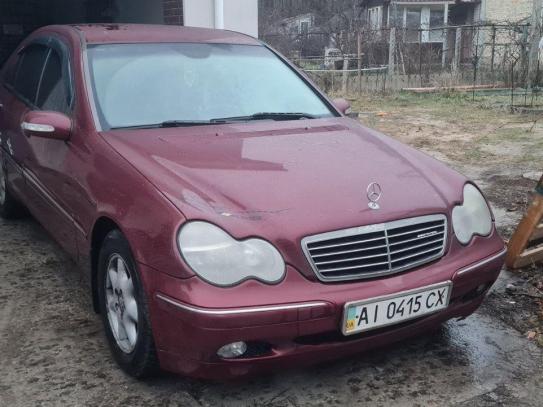 Mercedes-benz C 180
                           2004г. в рассрочку