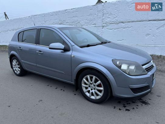 Opel Astra 2004р. у розстрочку