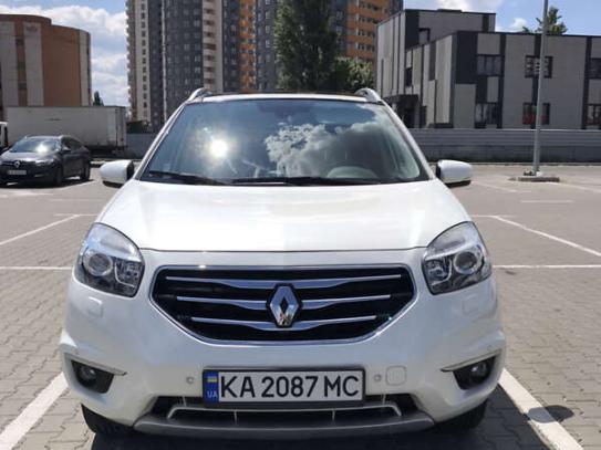 Renault Koleos                          2012г. в рассрочку