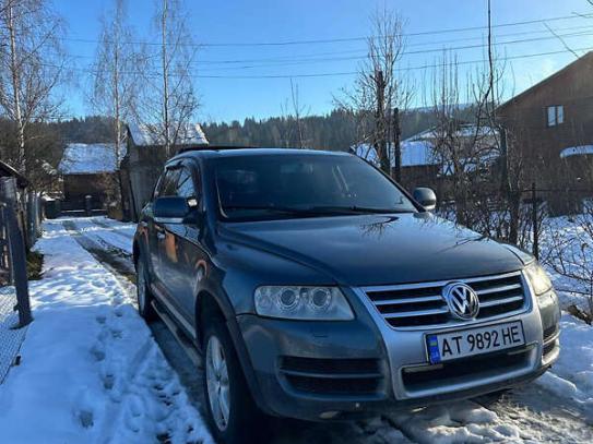 Volkswagen Touareg
                         2005г. в рассрочку