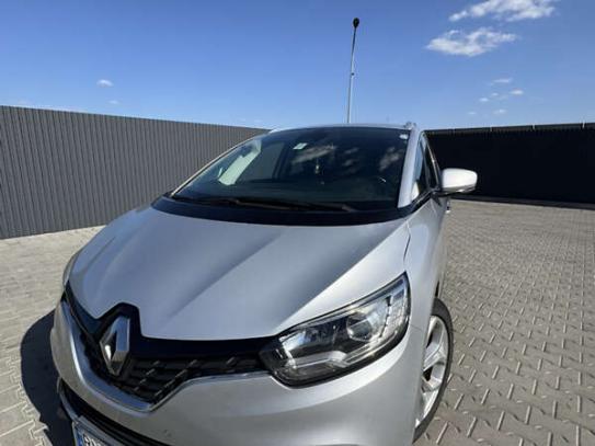 Renault Scenic
                          2018г. в рассрочку