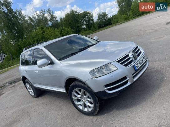 Volkswagen Touareg                         2005г. в рассрочку