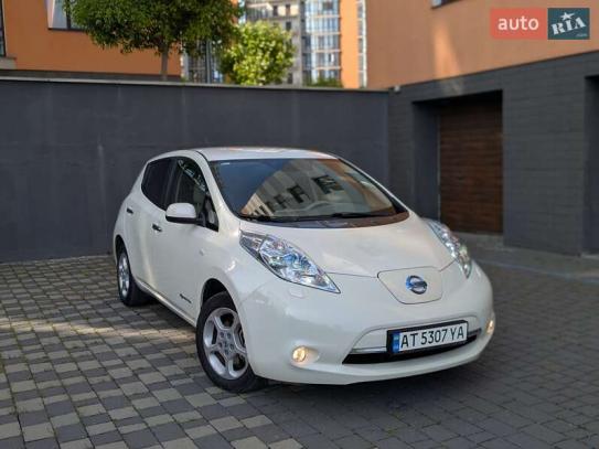 Nissan Leaf                            2012г. в рассрочку