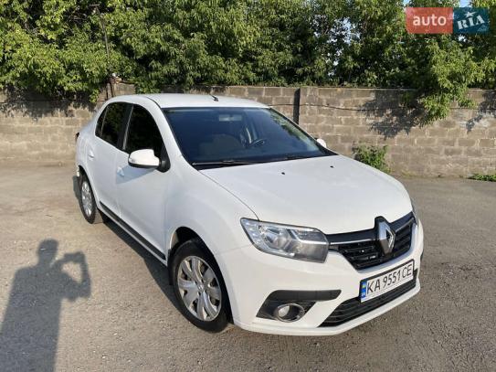 Renault Logan                           2021г. в рассрочку