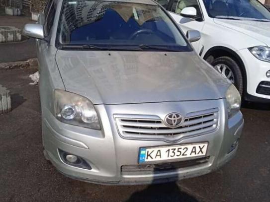 Toyota Avensis                         2007г. в рассрочку