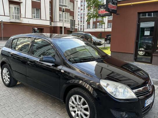 Opel Astra                           2007г. в рассрочку