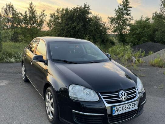 Volkswagen Jetta
                           2007г. в рассрочку