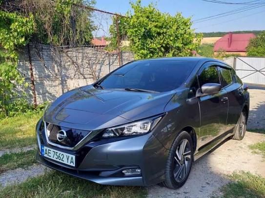 Nissan Leaf                            2019г. в рассрочку