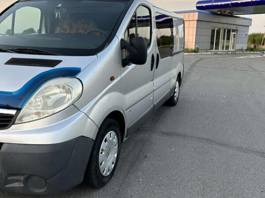 Opel Vivaro 2009г. в рассрочку