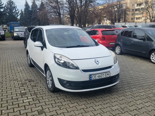 Renault Scenic
                          2012г. в рассрочку