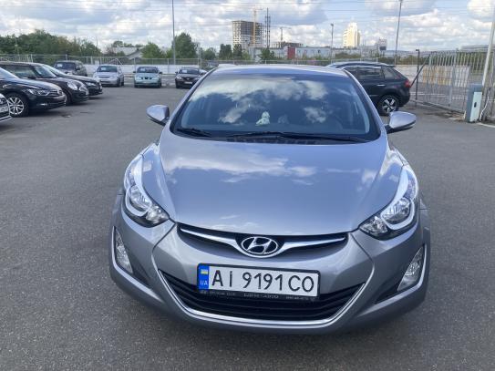 Hyundai Elantra
                         2015г. в рассрочку