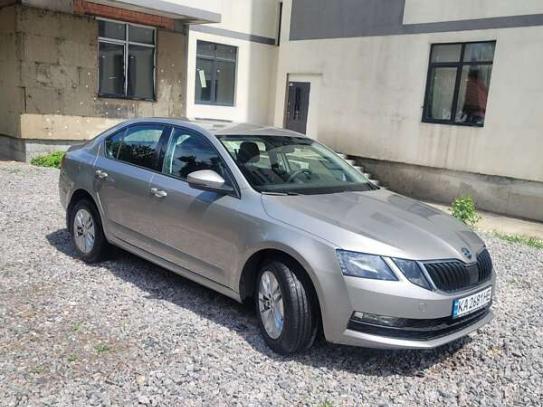 Skoda Octavia                         2018г. в рассрочку