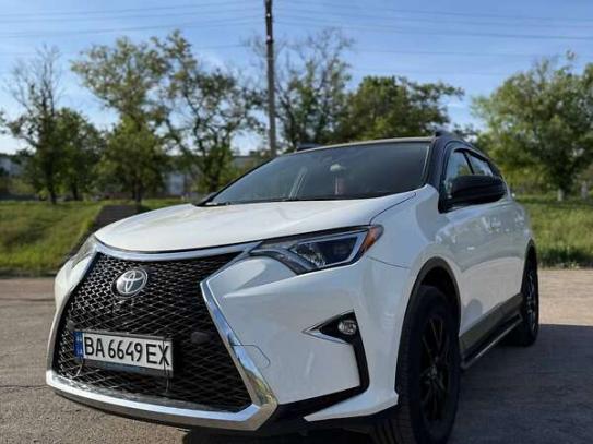 Toyota Rav4
                            2017г. в рассрочку