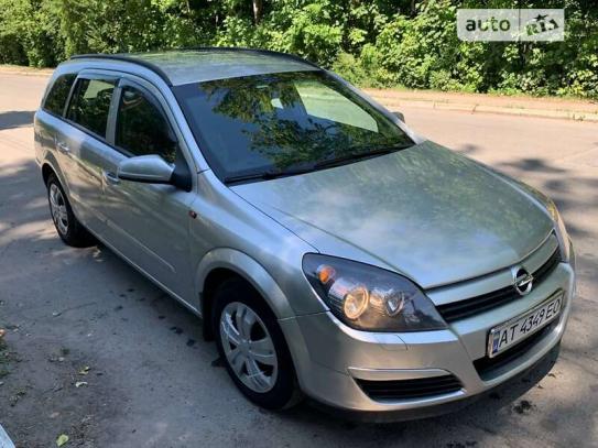 Opel Astra 2005р. у розстрочку