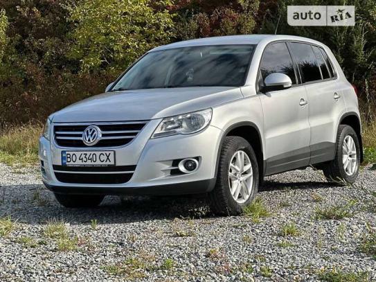 Volkswagen Tiguan 2010р. у розстрочку