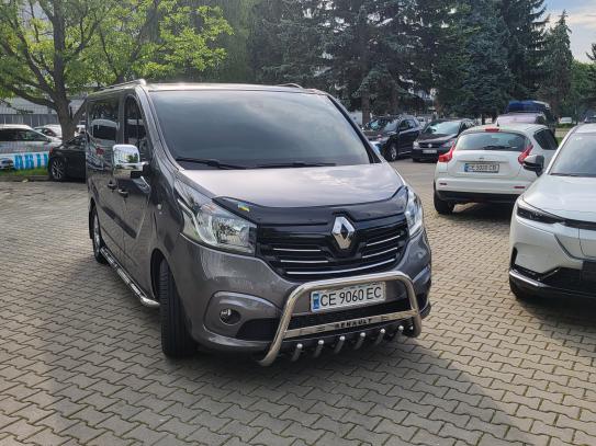 Renault Trafic
                          2017г. в рассрочку