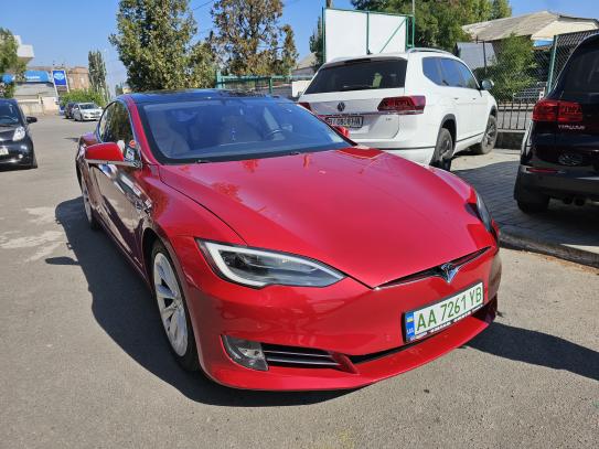 Tesla Model s60 2016г. в рассрочку