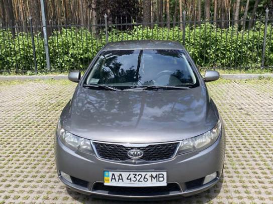 Kia Cerato                          2011г. в рассрочку