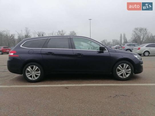 Peugeot 308 2015г. в рассрочку
