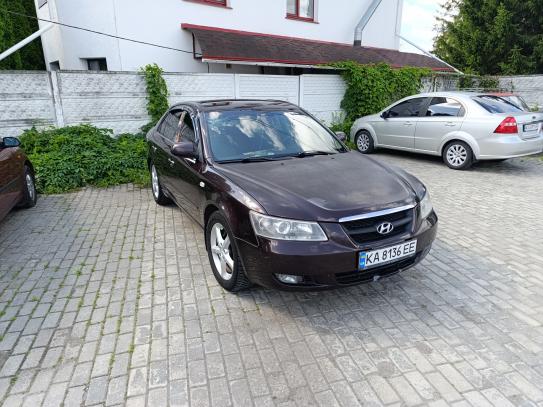 Hyundai Sonata                          2006г. в рассрочку