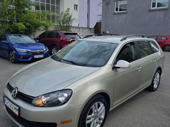Volkswagen Jetta                           2012г. в рассрочку