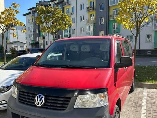 Volkswagen Transporter 2006р. у розстрочку