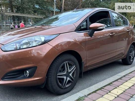 Ford Fiesta 2013г. в рассрочку