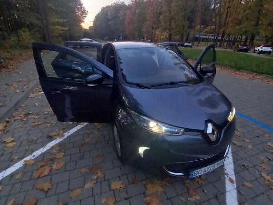 Renault Zoe 2019г. в рассрочку