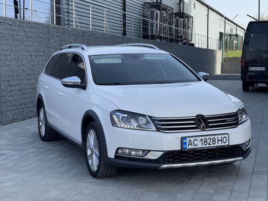 Volkswagen Passat                          2014г. в рассрочку