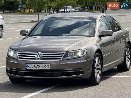 Volkswagen Phaeton                         2015г. в рассрочку