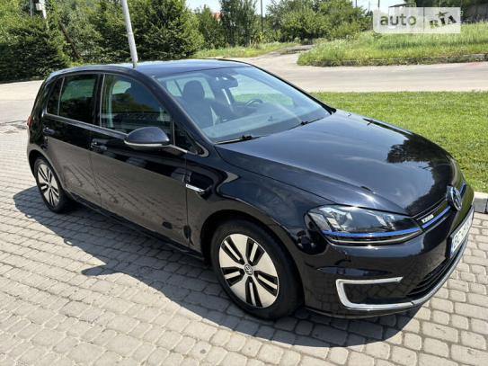 Volkswagen Golf 2015г. в рассрочку