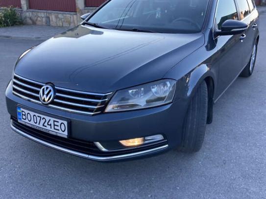 Volkswagen Passat                          2013г. в рассрочку