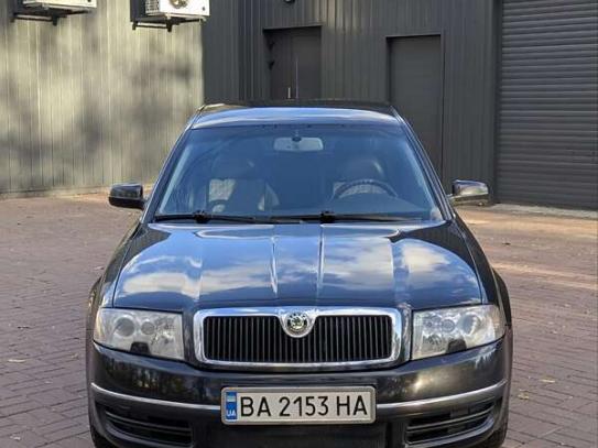 Skoda Superb 2004г. в рассрочку