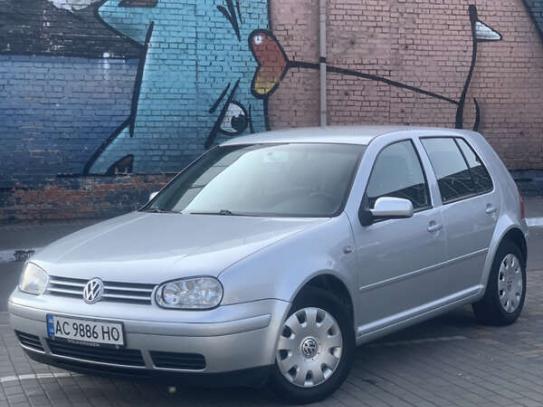 Volkswagen Golf
                            2003г. в рассрочку