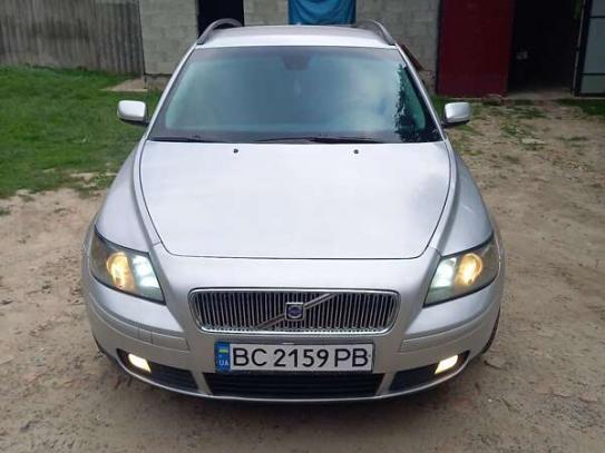 Volvo V50                             2005г. в рассрочку