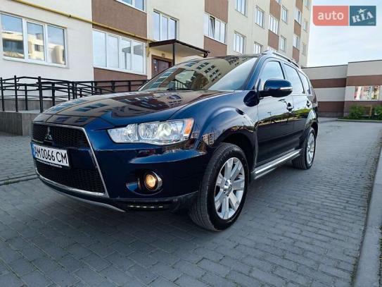 Mitsubishi Outlander                       2011г. в рассрочку