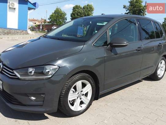 Volkswagen Golf sportsvan
                  2015г. в рассрочку