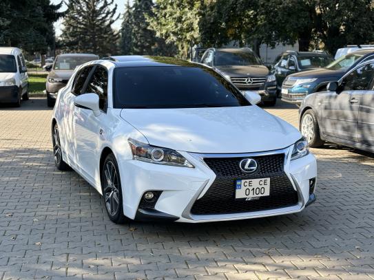 Lexus Ct 200h 2015г. в рассрочку