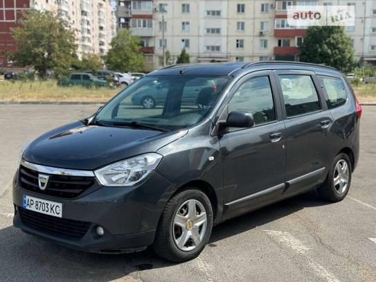 Dacia Lodgy 2013г. в рассрочку