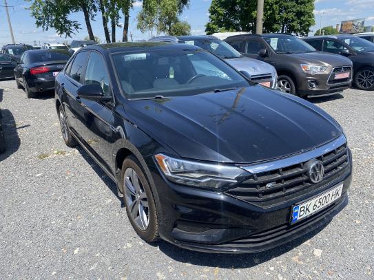 Volkswagen Jetta                           2019г. в рассрочку