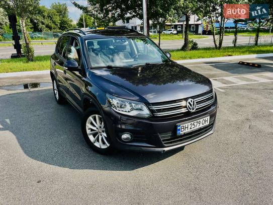 Volkswagen Tiguan                          2016г. в рассрочку