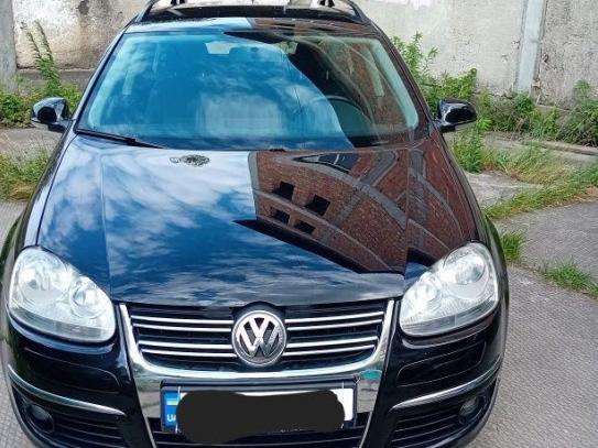 Volkswagen Golf 2009р. у розстрочку