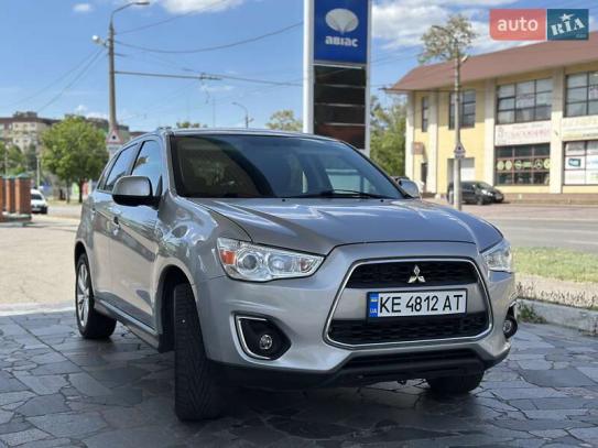 Mitsubishi Outlander                       2015г. в рассрочку