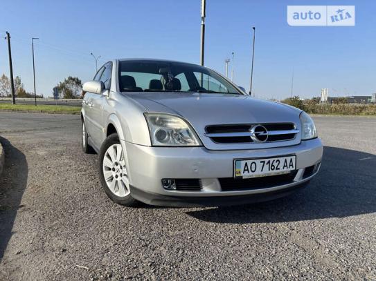 Opel Vectra 2004р. у розстрочку