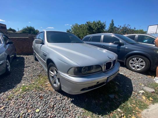 Bmw 520 i 2001г. в рассрочку