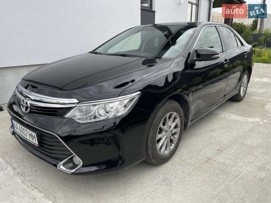 Toyota Camry 2017 in Raten