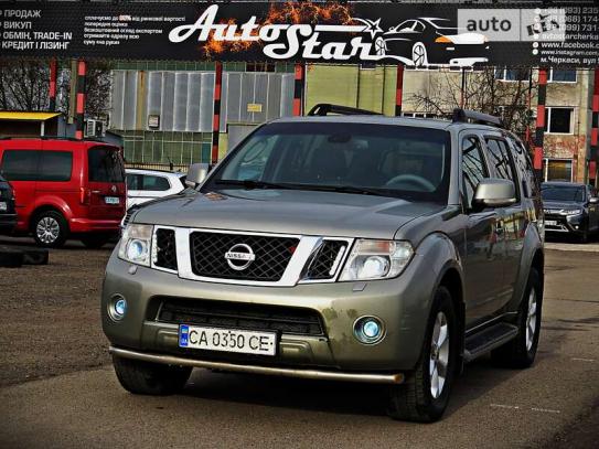 Nissan Pathfinder 2011г. в рассрочку