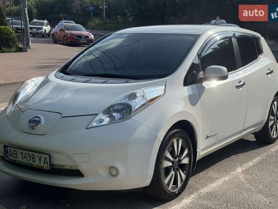 Nissan Leaf                            2016г. в рассрочку