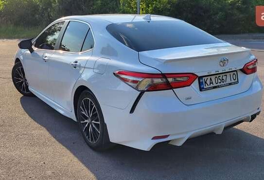 Toyota Camry 2019г. в рассрочку